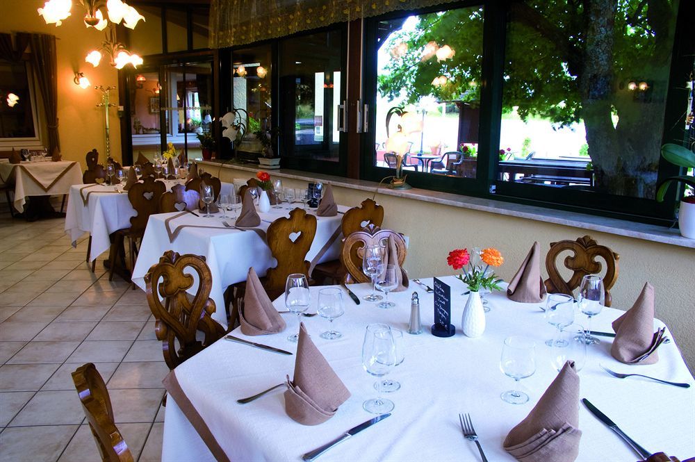 Hôtel Restaurant Le Velleda Grandfontaine (Bas-Rhin) Exterior foto